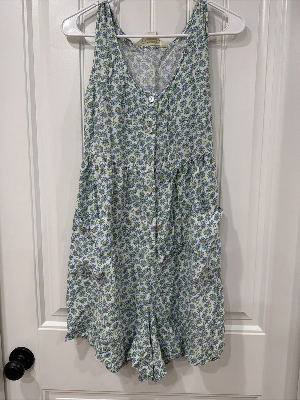 EUC Vintage Y2K 90s Women’s Light Blue Floral Button-Front Shorts Romper - Picture 2 of 8